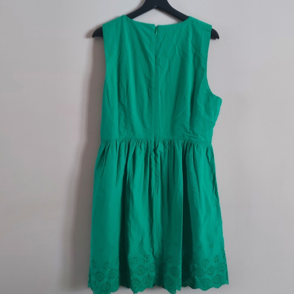 J.Crew v neck scalloped edge green dress - Picture 7 of 7